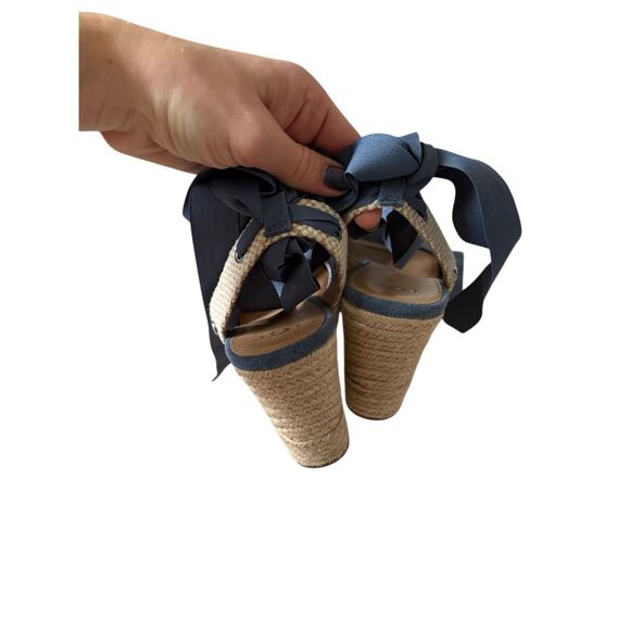 UGG Shiloh Suede Blue Sandals size 8.5 Wedge Espadrille Ribbon Tie Open Toe - Picture 11 of 11